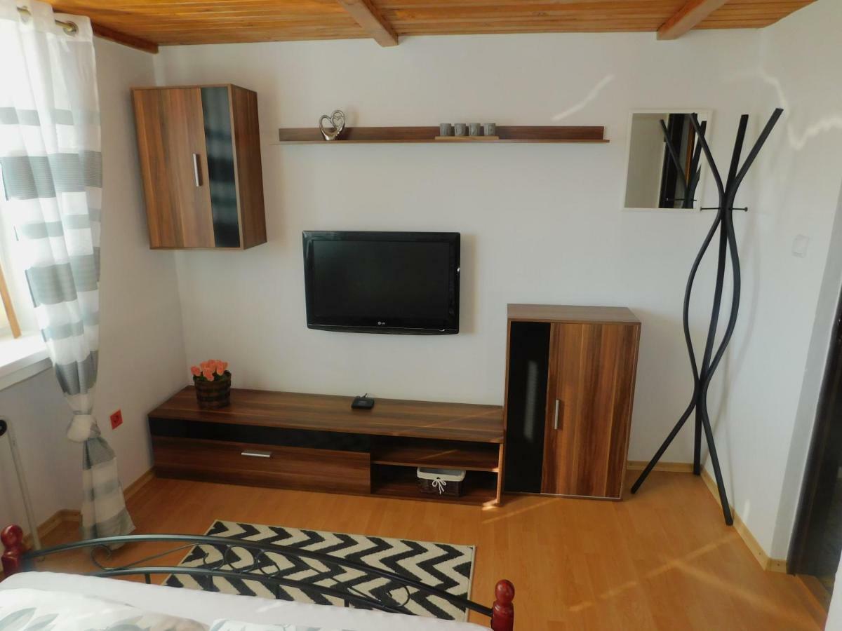 Apartment Pod Dubom Liptovsky Mikulas